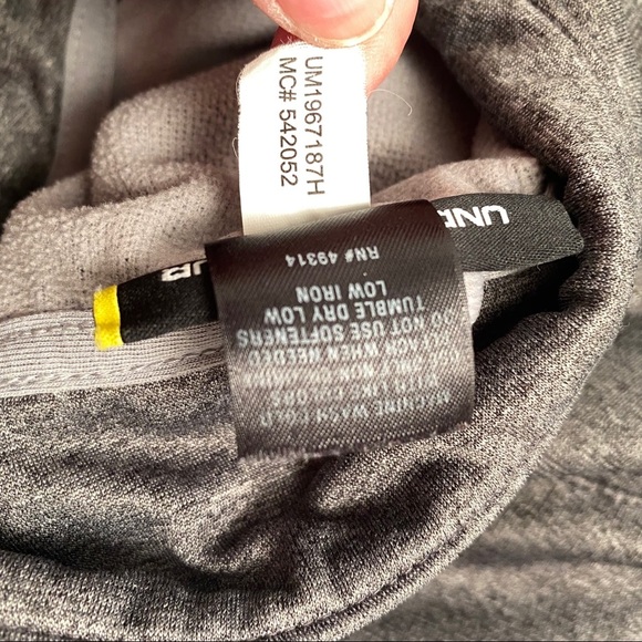 Under Armour Brandeis University gray half zip logo performance pullover XL - Picture 7 of 10